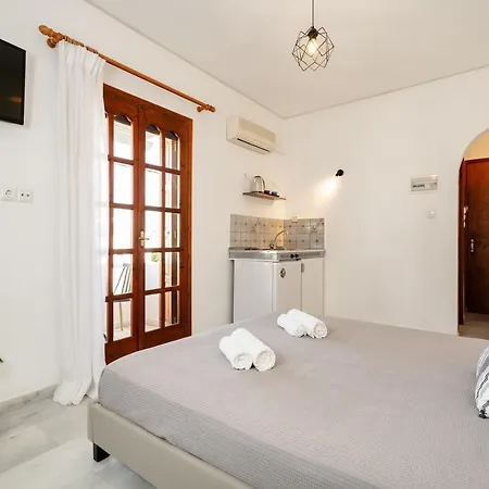 Flerianos Naxos 3*