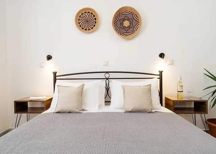 Flerianos Naxos 3* איוס פרוקופיוס